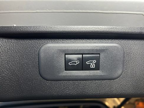 Used 2024 Toyota Grand Highlander AWD image 25