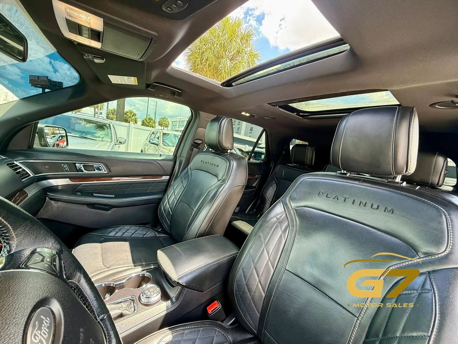 Used 2018 Ford Explorer Platinum AWD/4WD image 11