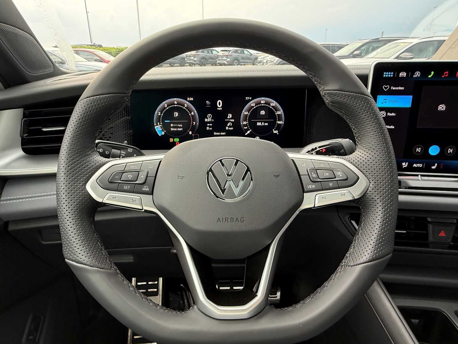 New 2026 Volkswagen Tiguan SE R-Line AWD/4WD image 8