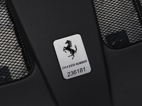Used 2018 Ferrari 812 Superfast RWD image 56