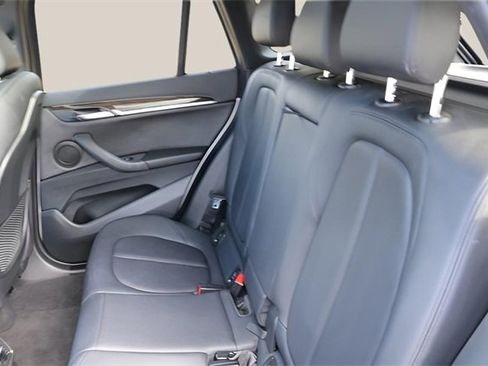 Used 2018 BMW X1 sDrive28i image 16