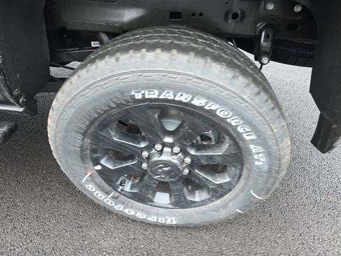 New 2026 RAM 2500 Laramie AWD/4WD image 37