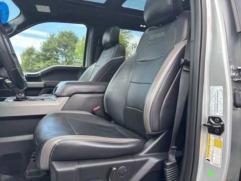 Used 2017 Ford F150 Raptor w/ Equipment Group 802A Luxury AWD/4WD image 9