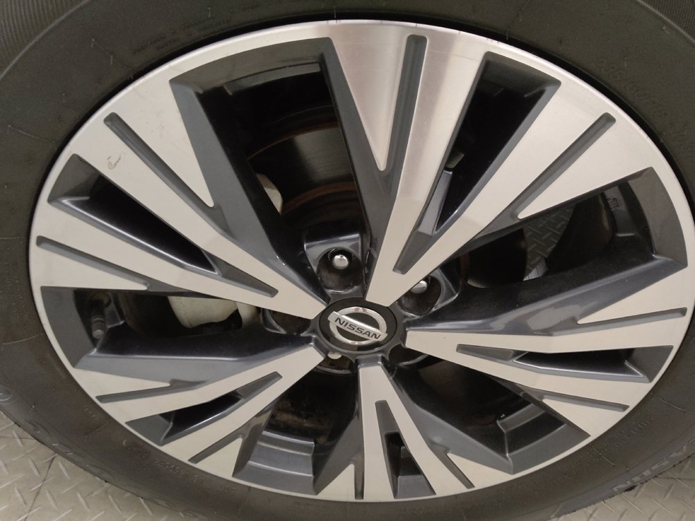 Used 2021 Nissan Rogue SV FWD image 31