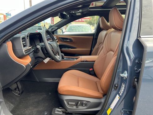 New 2026 Toyota Crown Signia image 9