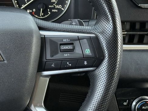 Used 2023 Mitsubishi Outlander SE image 14