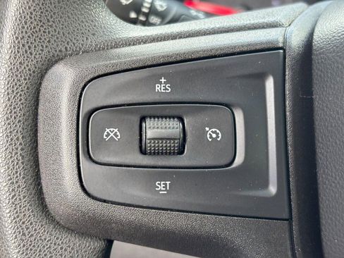 Used 2021 Chevrolet Silverado 1500 Custom image 17