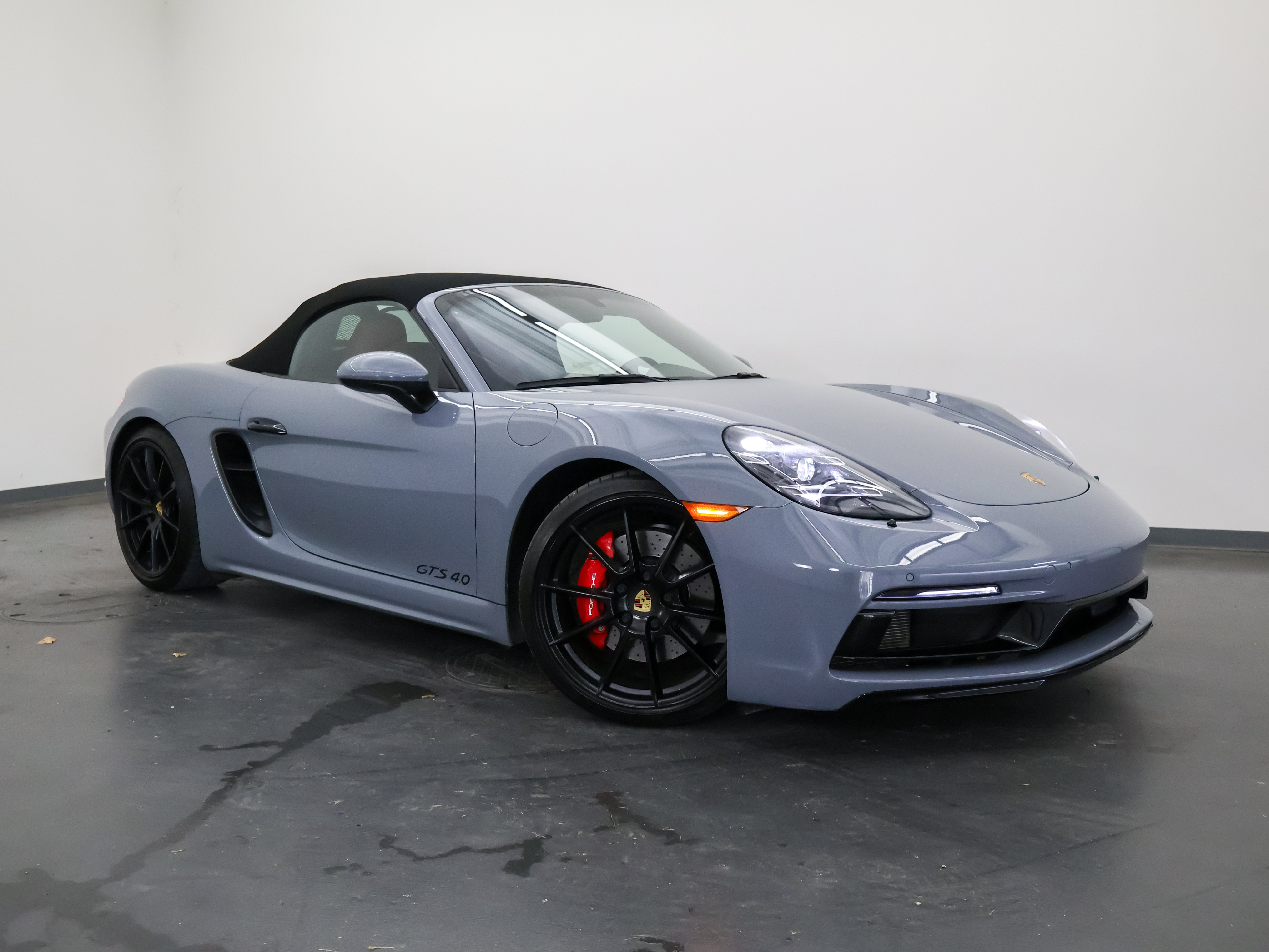 Used 2024 Porsche 718 Boxster GTS RWD image 2