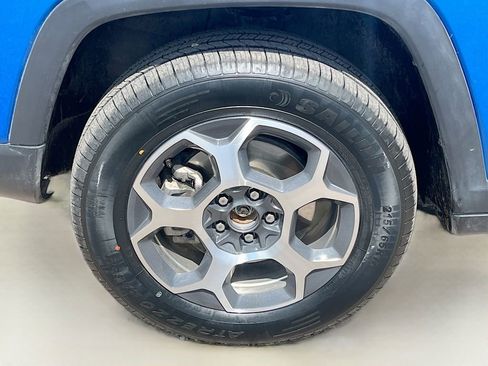 Used 2022 Jeep Compass Trailhawk w/ Trailhawk Elite Group image 33