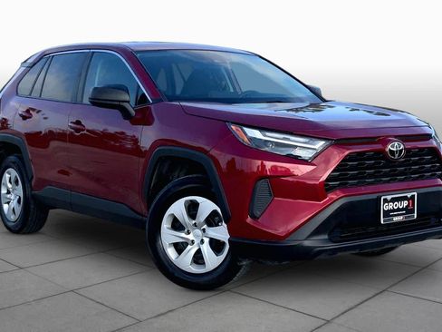 Used 2025 Toyota RAV4 LE FWD image 3