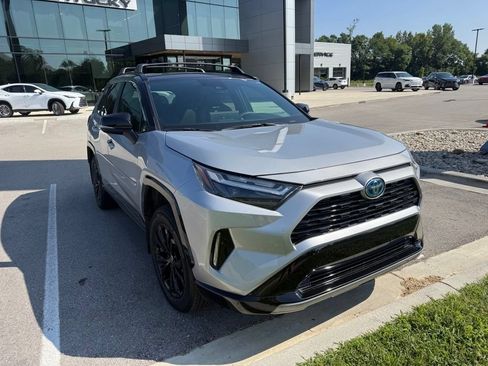 Used 2023 Toyota RAV4 XSE w/ XSE Grade Weather Package AWD/4WD image 5