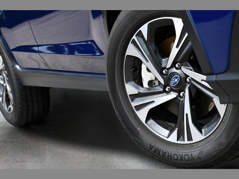 Certified 2026 Subaru Crosstrek 2.5i Premium AWD/4WD image 11