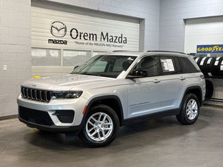 Used 2023 Jeep Grand Cherokee Laredo X AWD/4WD video 1