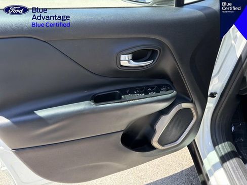 Used 2015 Jeep Renegade Limited FWD image 14