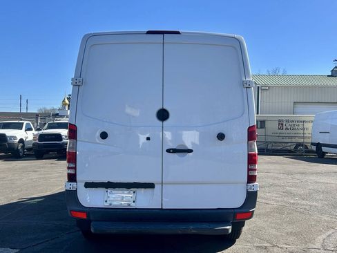 Used 2015 Mercedes-Benz Sprinter 2500 w/ Driver Comfort Package image 5