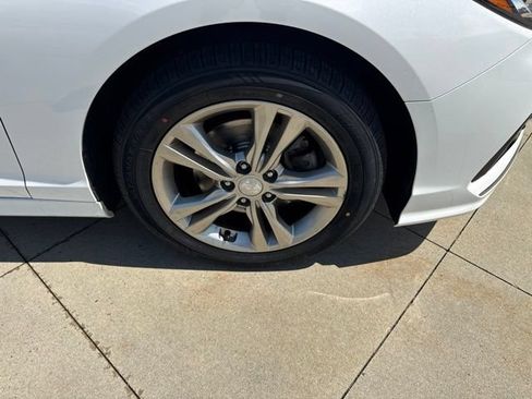 Used 2018 Hyundai Sonata SEL w/ Cargo Package FWD image 9
