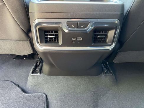 Used 2024 GMC Sierra 1500 SLT w/ SLT Premium Plus Package AWD/4WD image 30