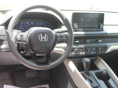 Used 2024 Honda Accord EX image 18