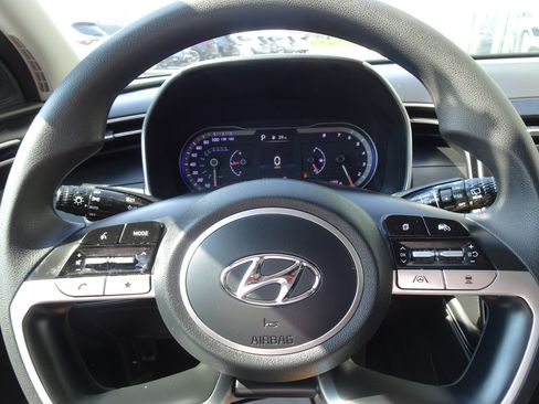 Used 2024 Hyundai Tucson SEL FWD image 19