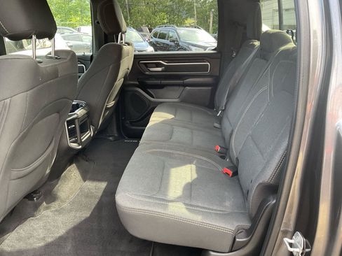 Used 2019 RAM 1500 Big Horn AWD/4WD image 11
