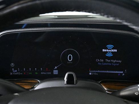 Used 2022 Cadillac Escalade Premium Luxury image 12