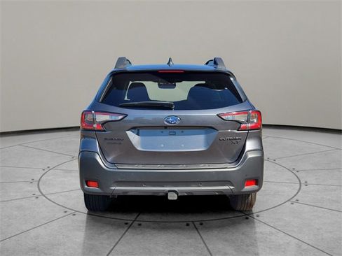 Used 2025 Subaru Outback Onyx Edition XT w/ Popular Package #2 image 11