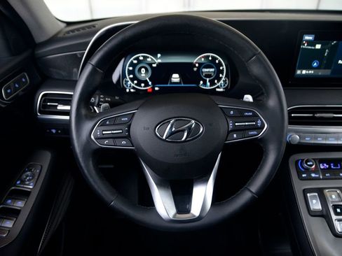 Used 2021 Hyundai Palisade Limited image 18