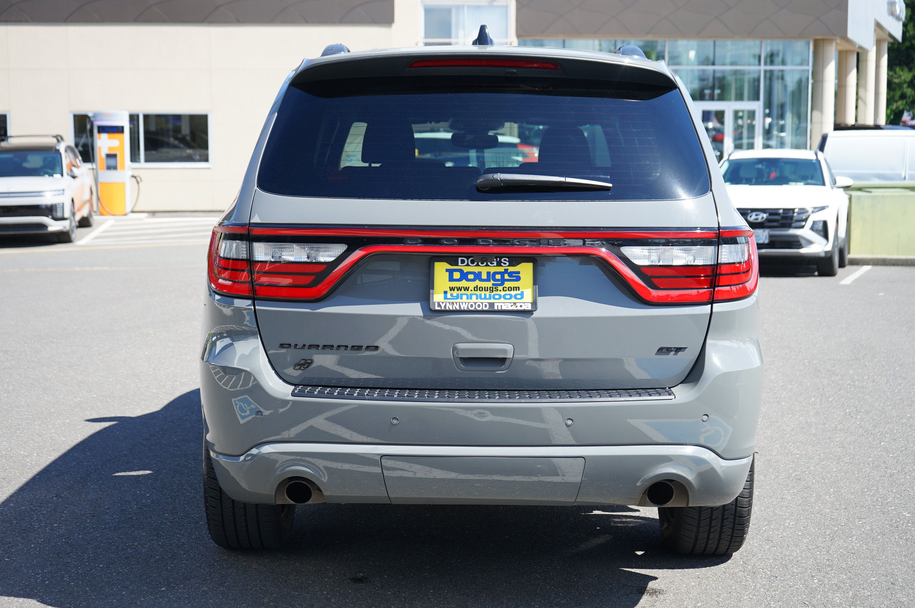 Used 2025 Dodge Durango GT w/ Blacktop Package AWD/4WD image 4