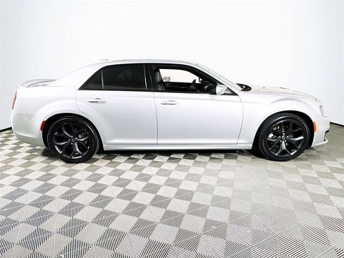 Used 2022 Chrysler 300 S w/ Comfort Group image 8