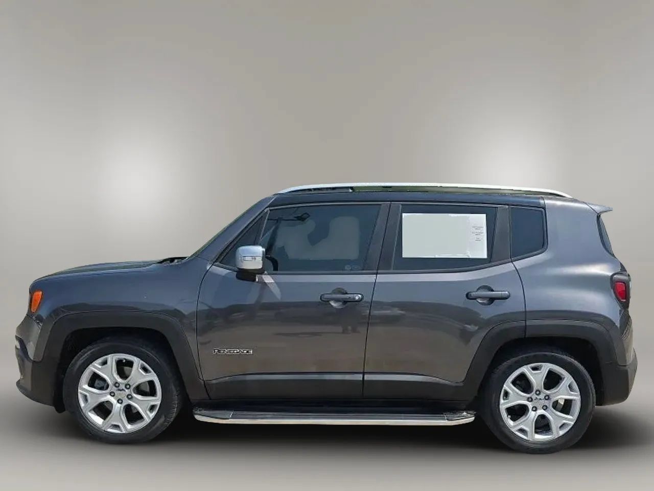 Used 2018 Jeep Renegade Limited w/ UConnect 8.4 Nav Group FWD image 5