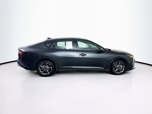 Used 2025 Kia K4 LXS image 10