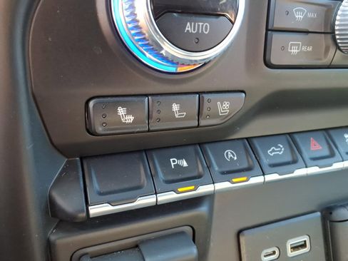 Used 2019 GMC Sierra 1500 Denali AWD/4WD image 24