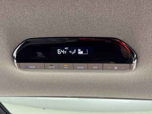 Used 2026 Kia EV9 Land image 37