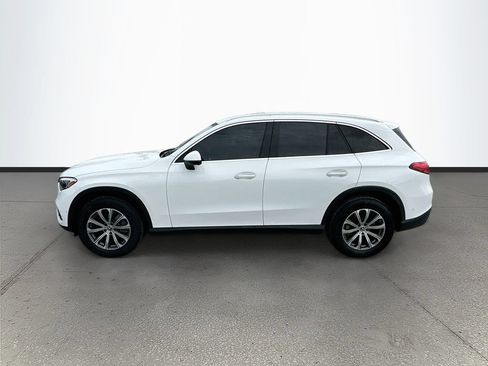 Used 2025 Mercedes-Benz GLC 300 4MATIC image 4