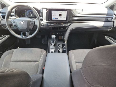 Used 2025 Toyota Camry LE FWD image 19
