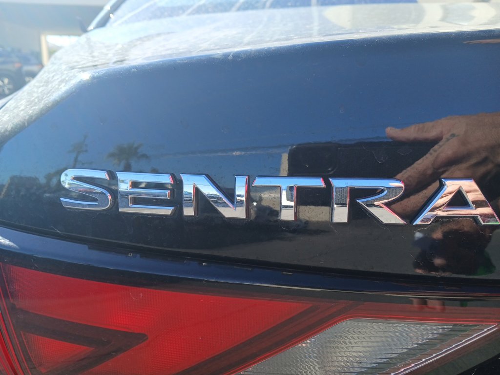 Used 2025 Nissan Sentra SV FWD image 4