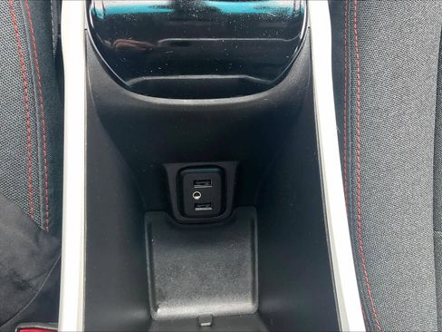 Used 2019 Chevrolet Bolt LT image 27