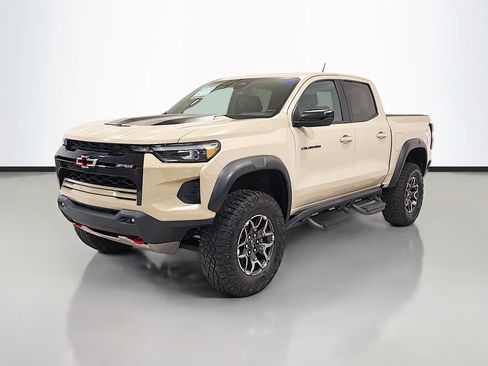 Used 2023 Chevrolet Colorado ZR2 w/ ZR2 Convenience Package III AWD/4WD image 5