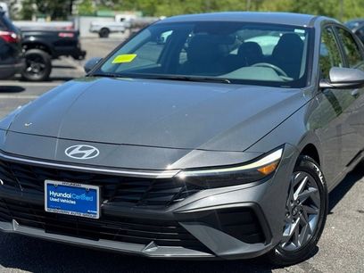 Used 2024 Hyundai Elantra SEL