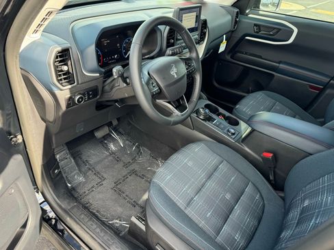 Used 2024 Ford Bronco Sport Heritage w/ Heritage Convenience Package image 17