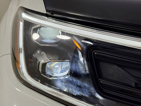 Used 2024 Volkswagen Atlas Cross Sport SE image 38