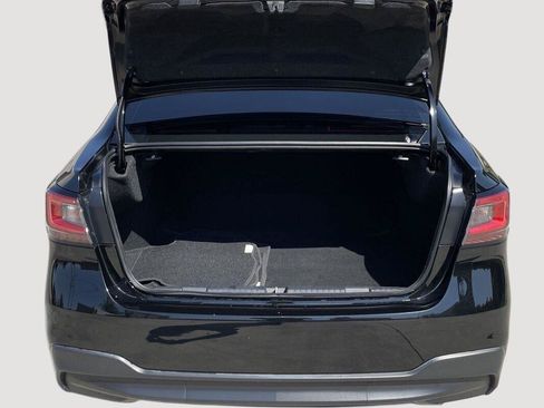 Used 2024 Subaru Legacy Premium AWD/4WD image 6