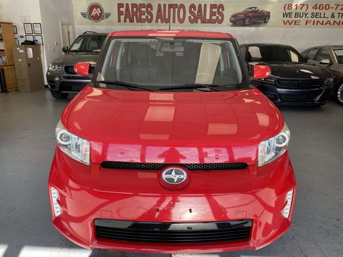 Used 2013 Scion xB image 12