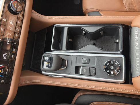 Certified 2025 Nissan Pathfinder Platinum w/ Cargo Package image 22