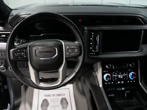 Used 2022 GMC Yukon Denali image 19