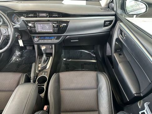 Used 2015 Toyota Corolla S image 11