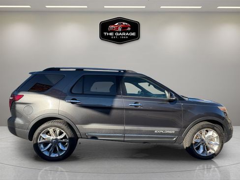 Used 2015 Ford Explorer XLT w/ Equipment Group 202A image 11