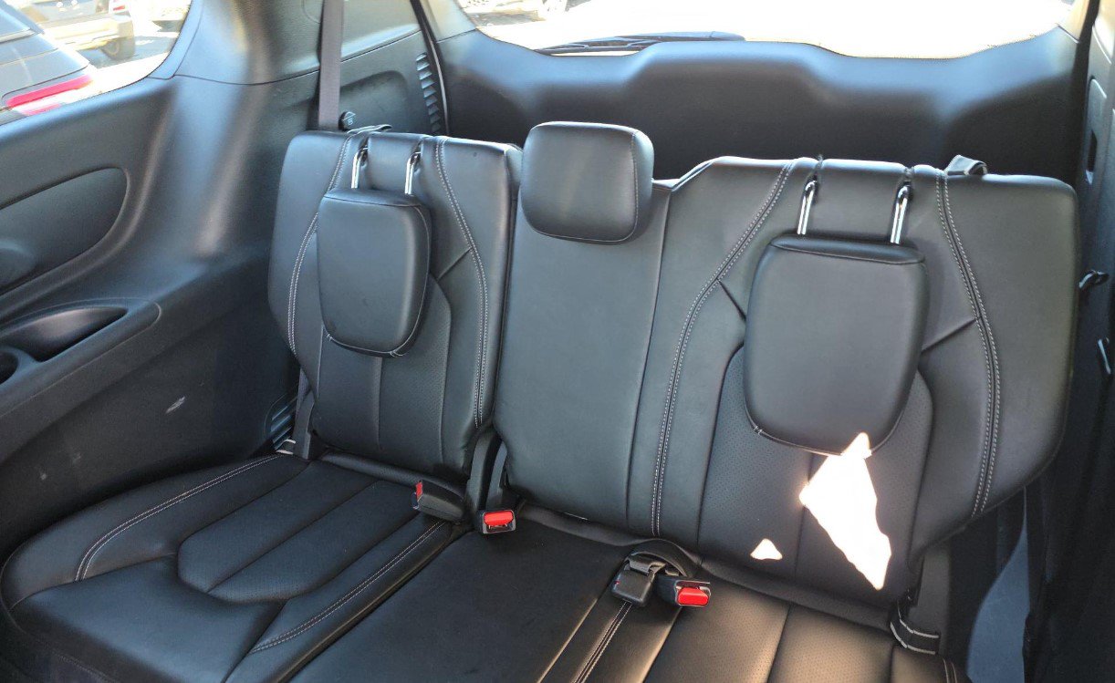 Used 2026 Chrysler Pacifica Select w/ S Appearance Package FWD image 10