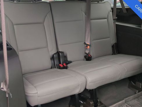 Used 2023 GMC Yukon XL SLT w/ SLT Premium Package image 23