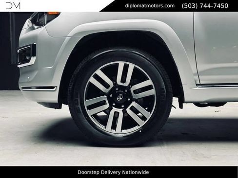 Used 2023 Toyota 4Runner Limited AWD/4WD image 43
